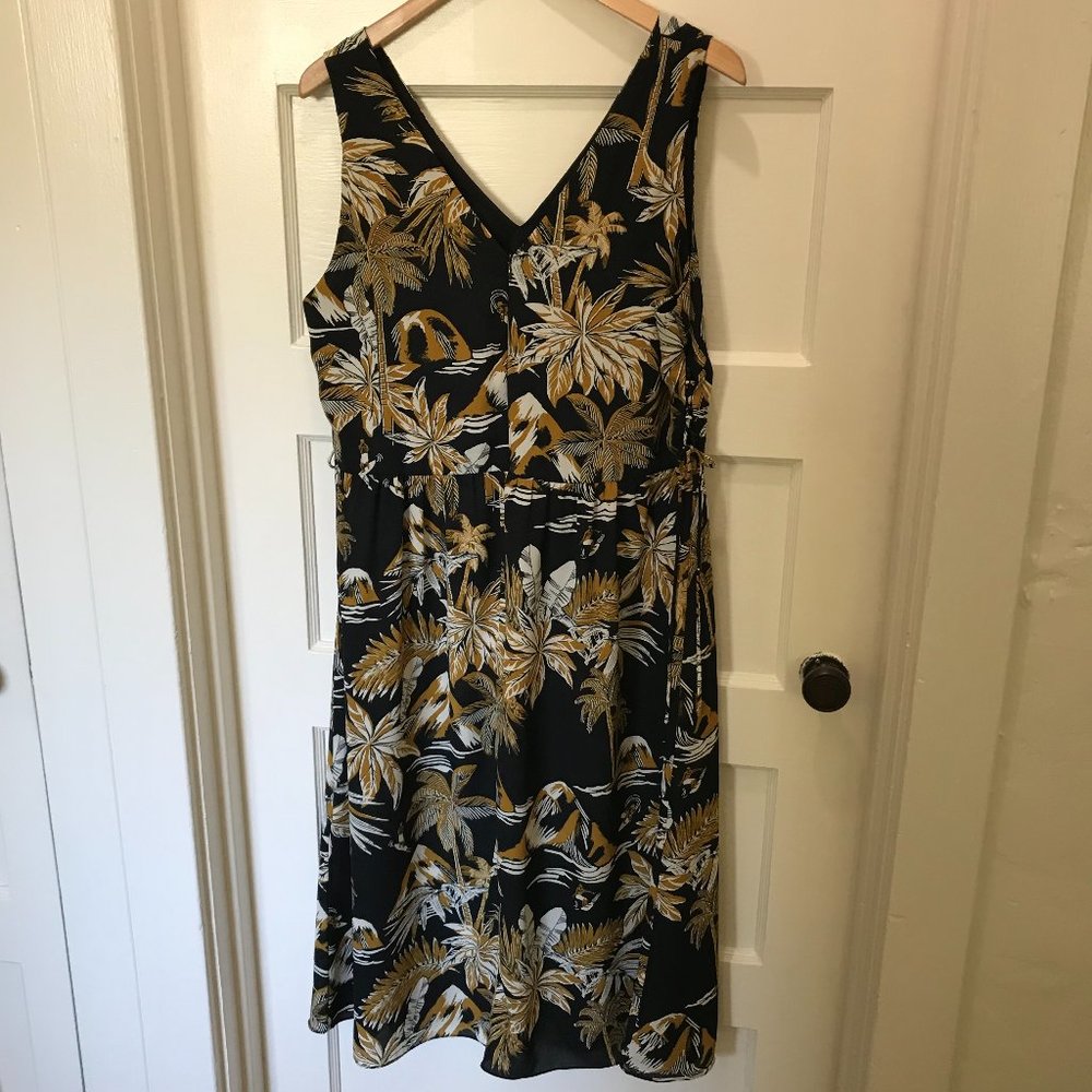Unique Hawaiian Print Sleeveless Dress 10/12